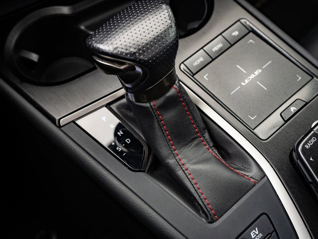 2019 Lexus UX 250h F SPORT photo 32