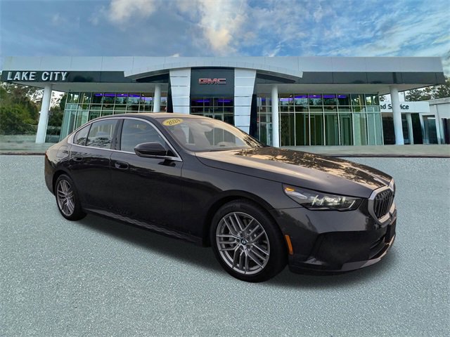 2024 BMW 5 Series 530i's photo