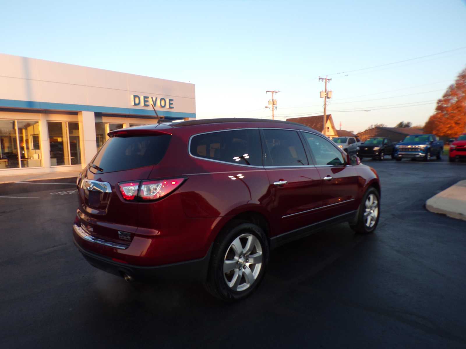 2017 Chevrolet Traverse Premier photo 3