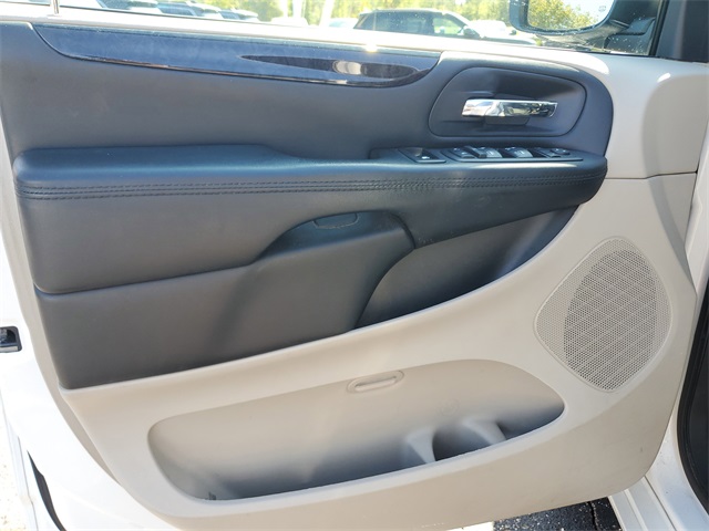 2017 Dodge Grand Caravan SE photo 12