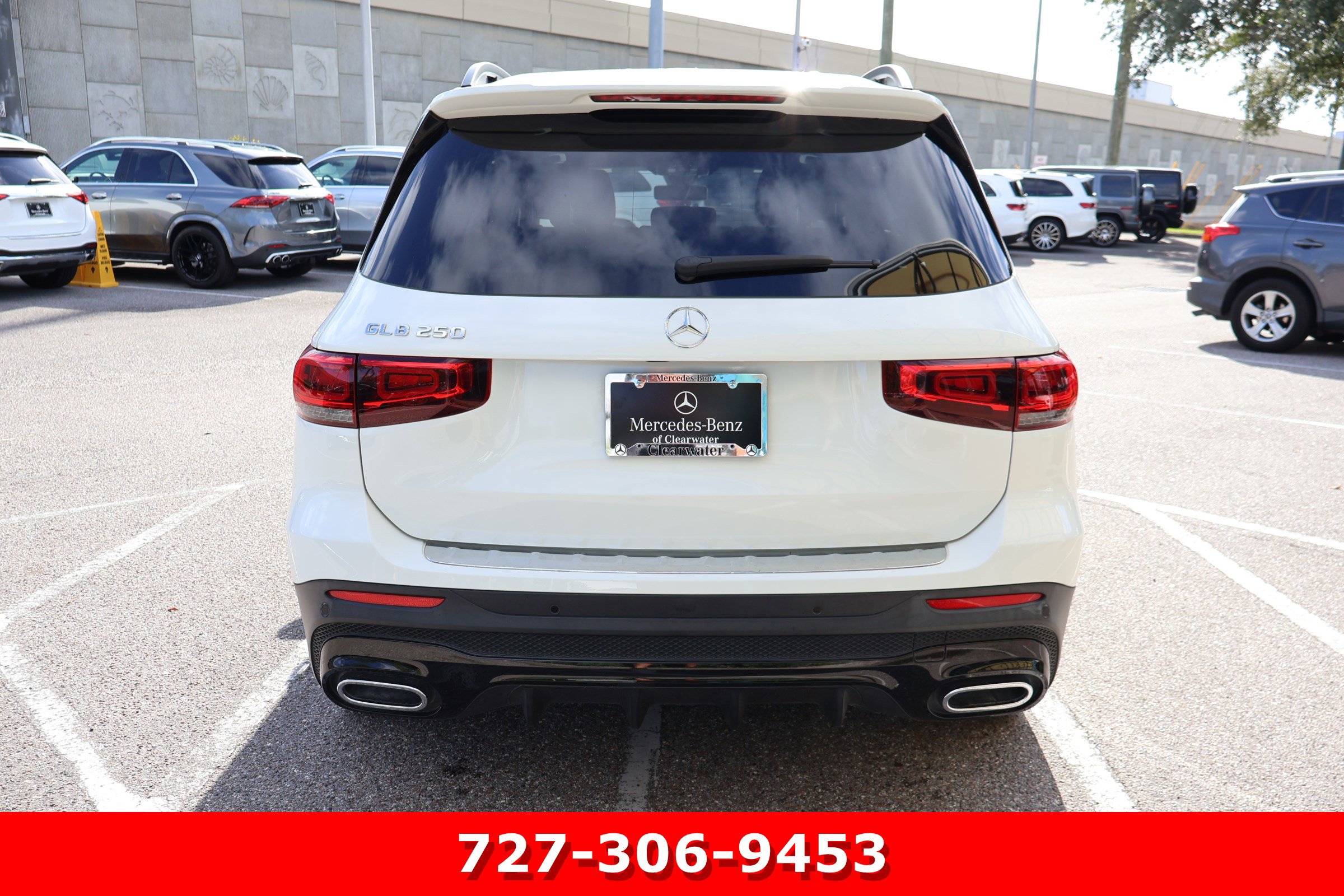 2023 Mercedes Benz GLB 250 photo 3