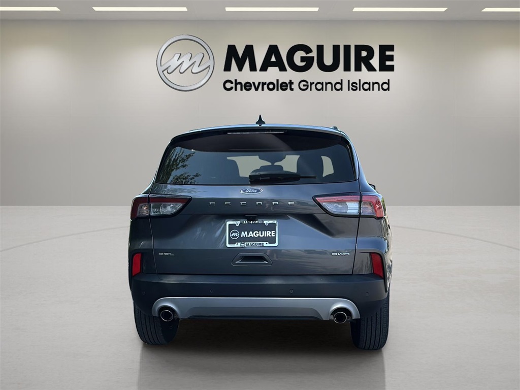 2022 Ford Escape SEL photo 25