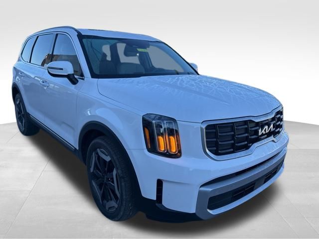 2024 Kia Telluride S's photo