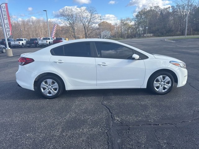 Used 2018 Kia FORTE LX with VIN 3KPFK4A77JE184241 for sale in Sparta, MI