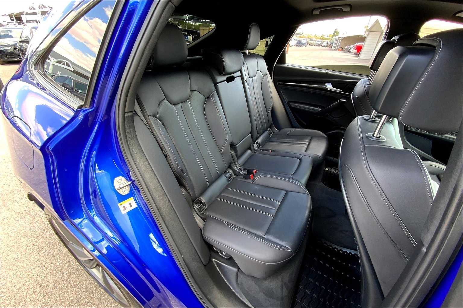 2023 Audi SQ5 Prestige photo 16