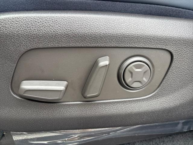 2026 Kia Carnival SX photo 5