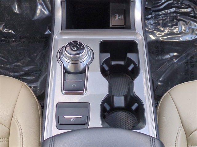 2023 Ford Edge SEL photo 17