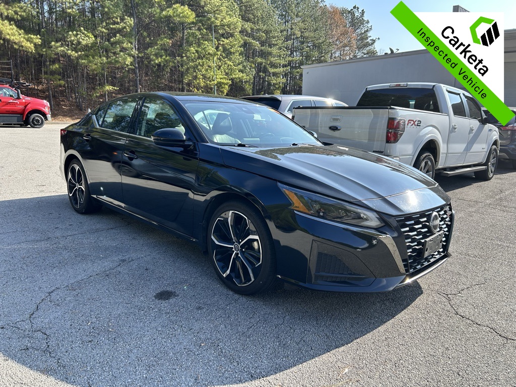 2023 Nissan Altima SR