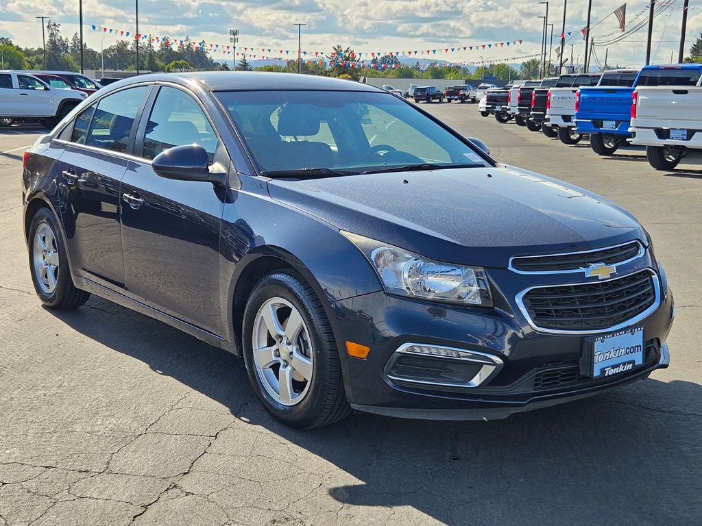 2015 Chevrolet Cruze LT photo 7