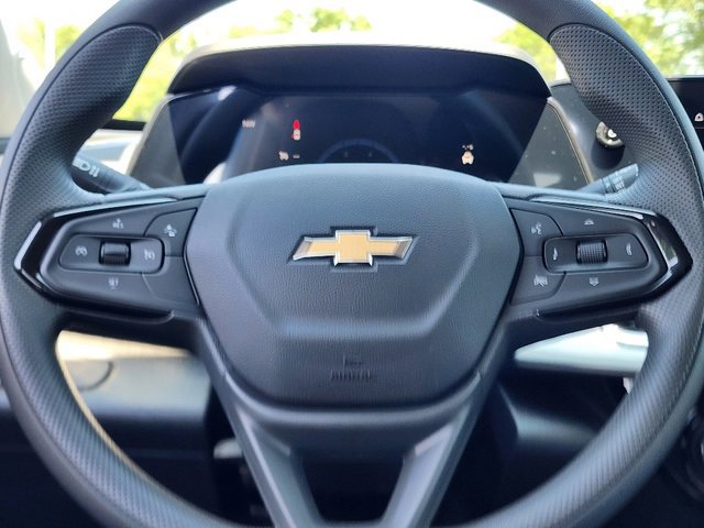 2025 Chevrolet Trax LT photo 10