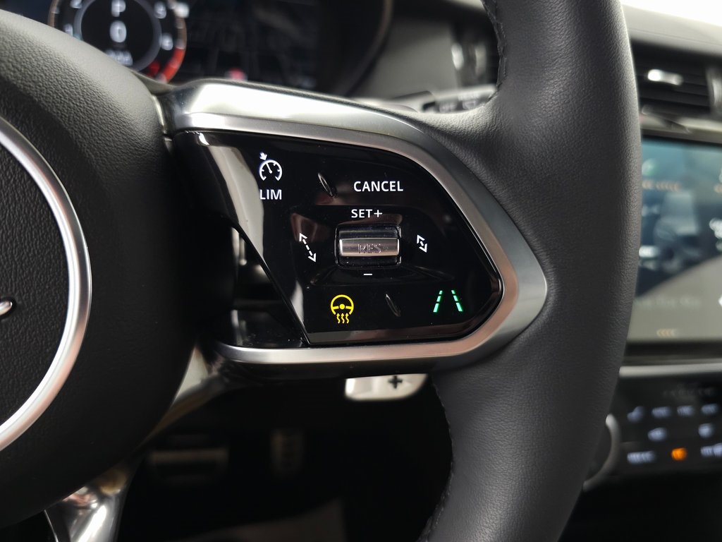 2024 JAGUAR PACE P250 - Image 18