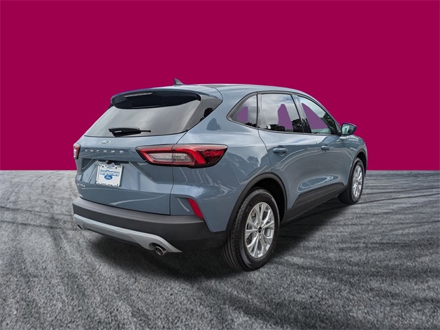 2026 Ford Escape Active photo 2