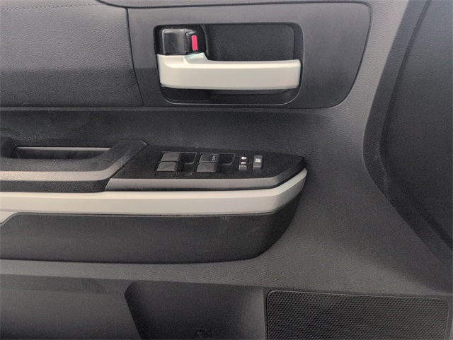 2019 Toyota Tundra SR5 CrewMax photo 21
