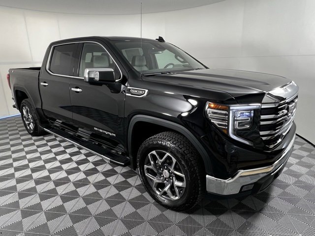 2026 GMC Sierra 1500 SLT's photo