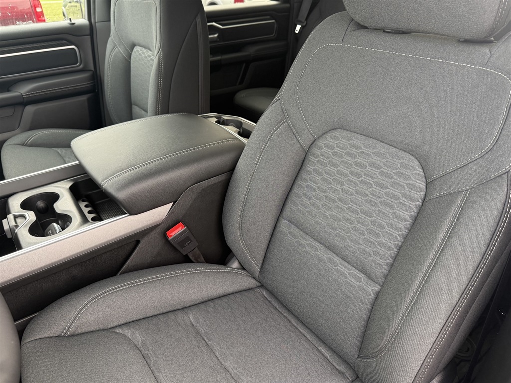 2025 Ram 1500 Big Horn photo 11