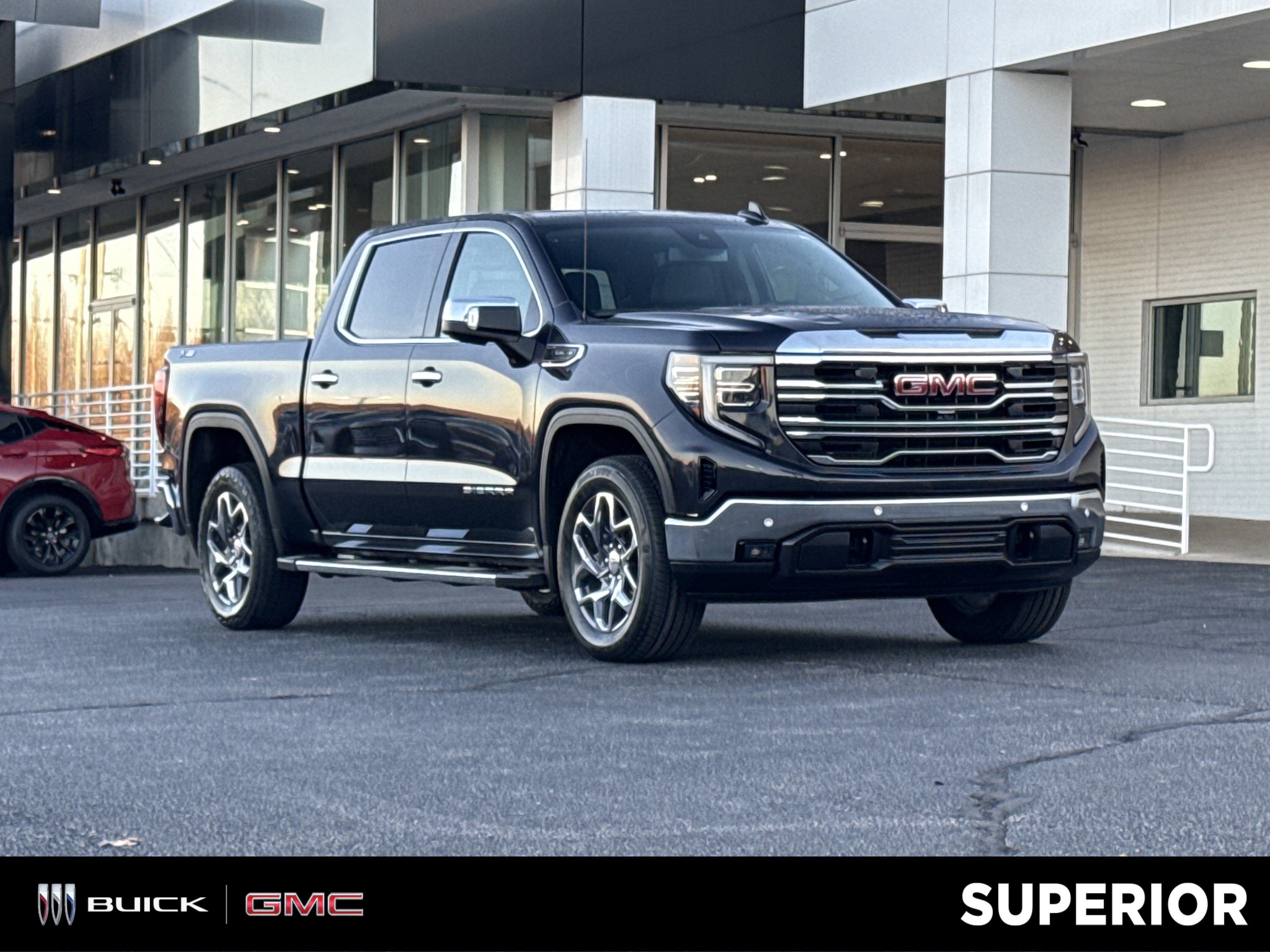 2025 GMC Sierra SLT's photo