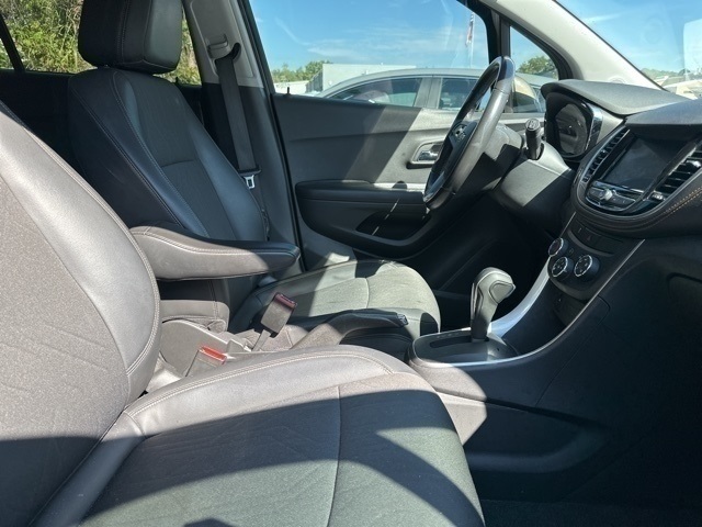 2022 Chevrolet Trax LT photo 19