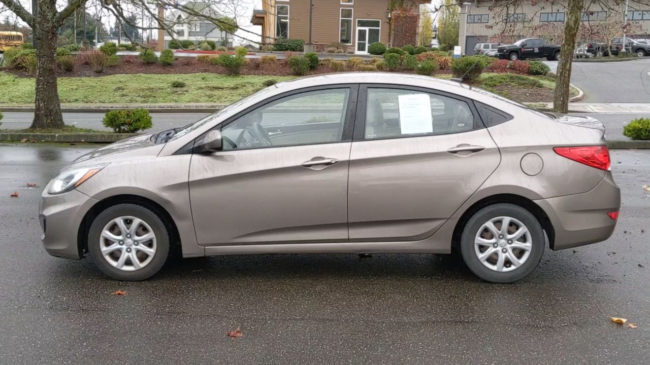 2012 Hyundai Accent GLS photo 4