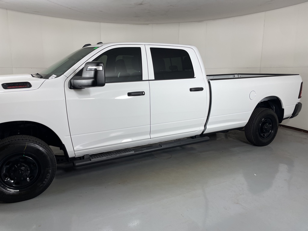 2026 Ram 2500 Tradesman photo 4