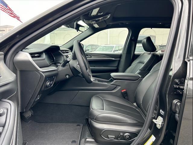 2024 Jeep Cherokee 4xe Sport photo 4