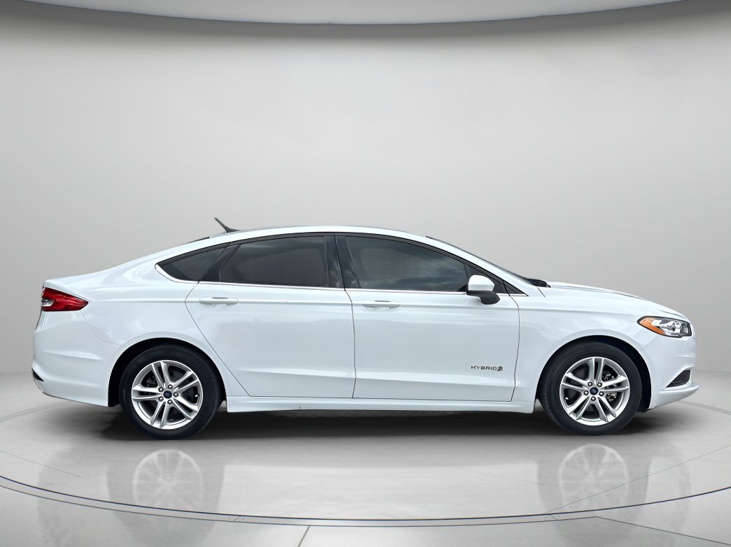2018 Ford Fusion Hybrid S photo 2