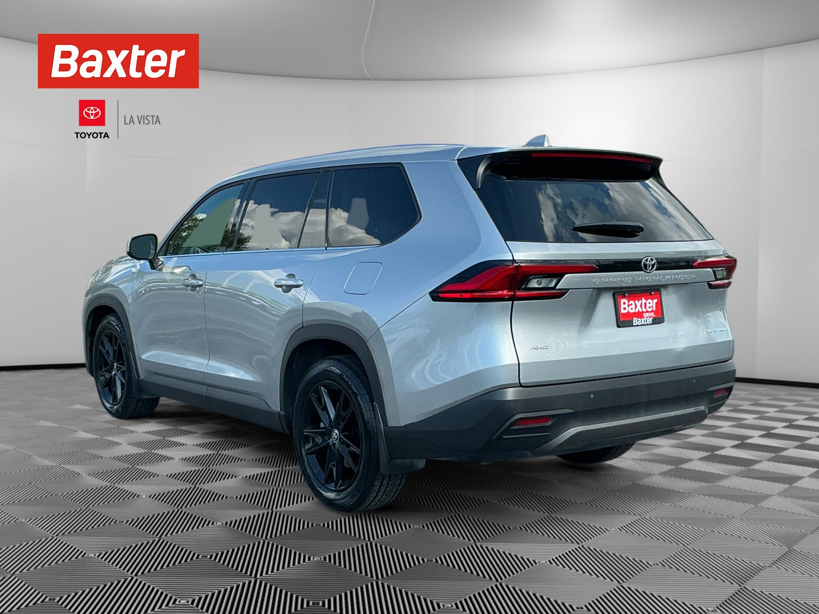 2024 Toyota Grand Highlander Limited photo 3