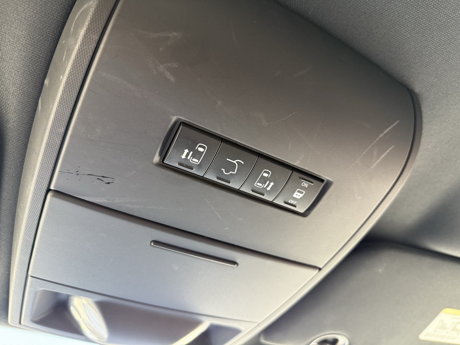 2014 Dodge Grand Caravan SXT photo 29