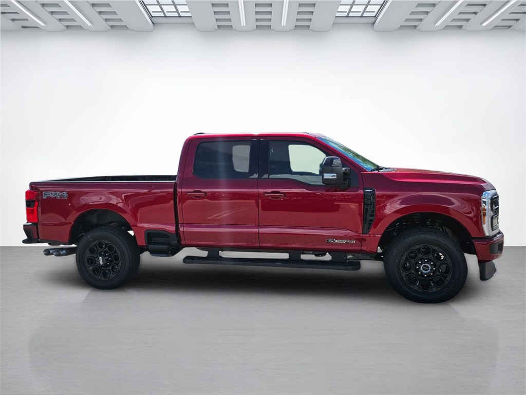 2025 Ford F-250 Lariat photo 3