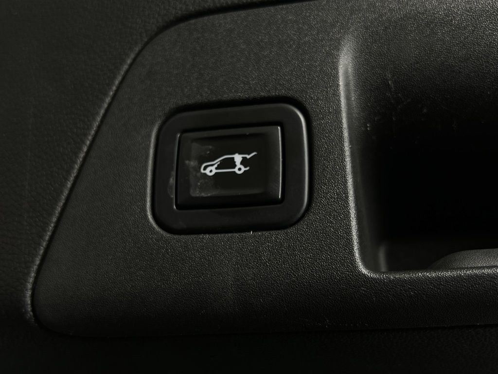 2021 Buick Envision Essence photo 21