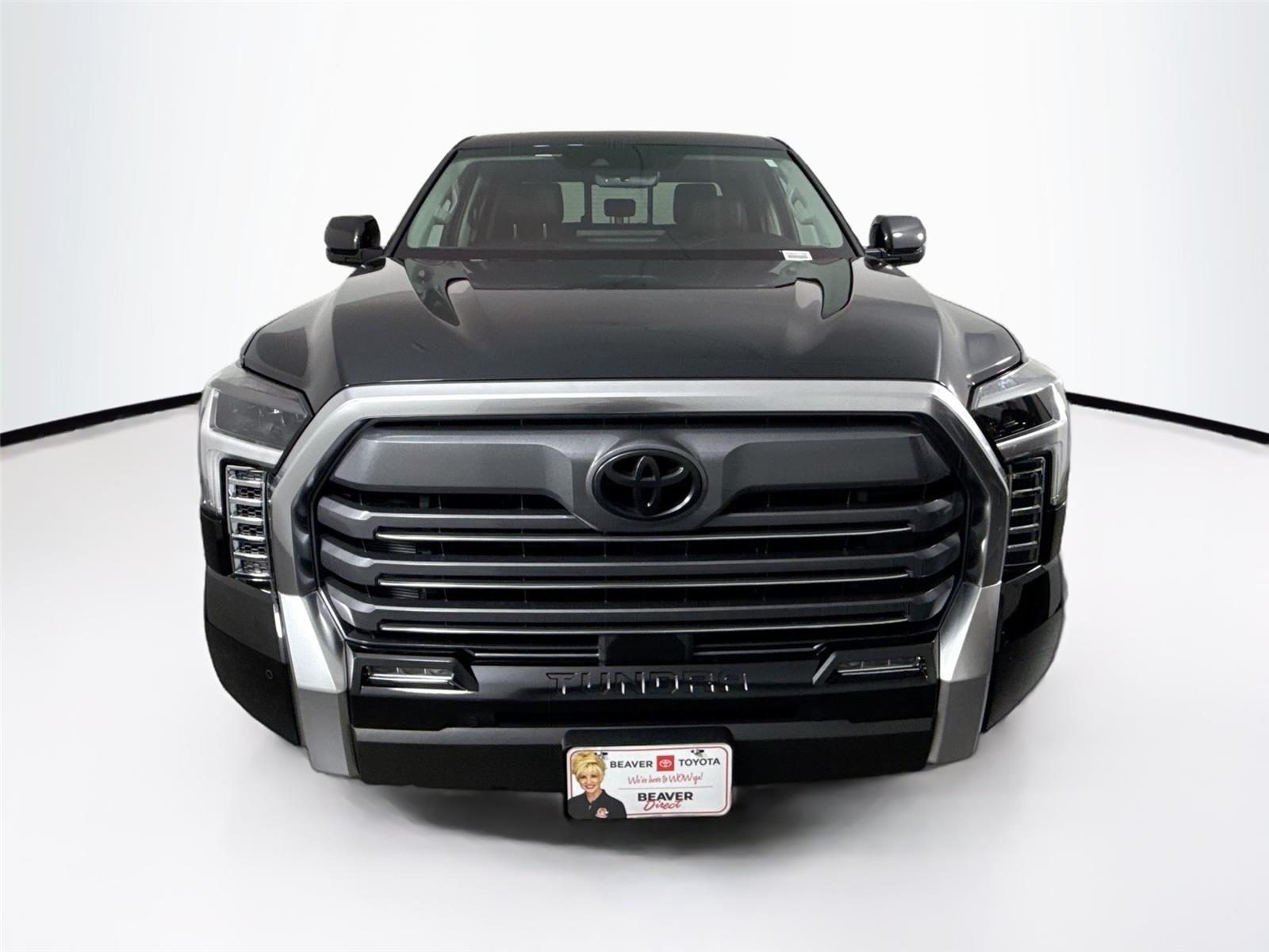 2022 Toyota Tundra Limited photo 3