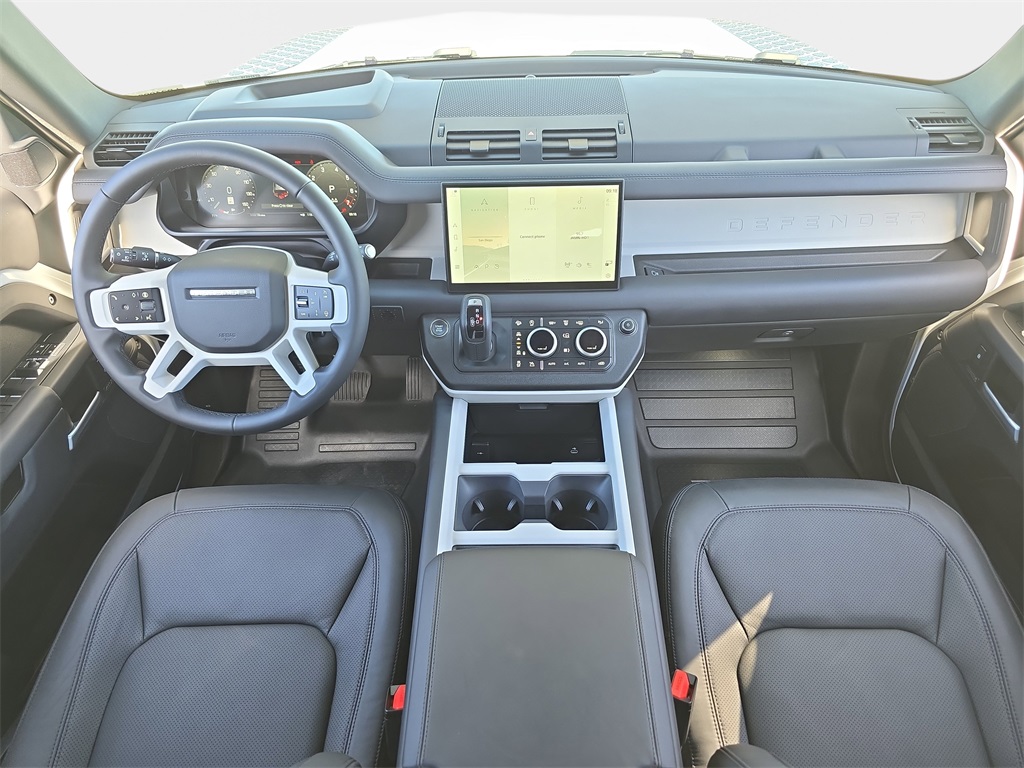 2025 Land Rover Defender 110 X-Dynamic SE photo 7