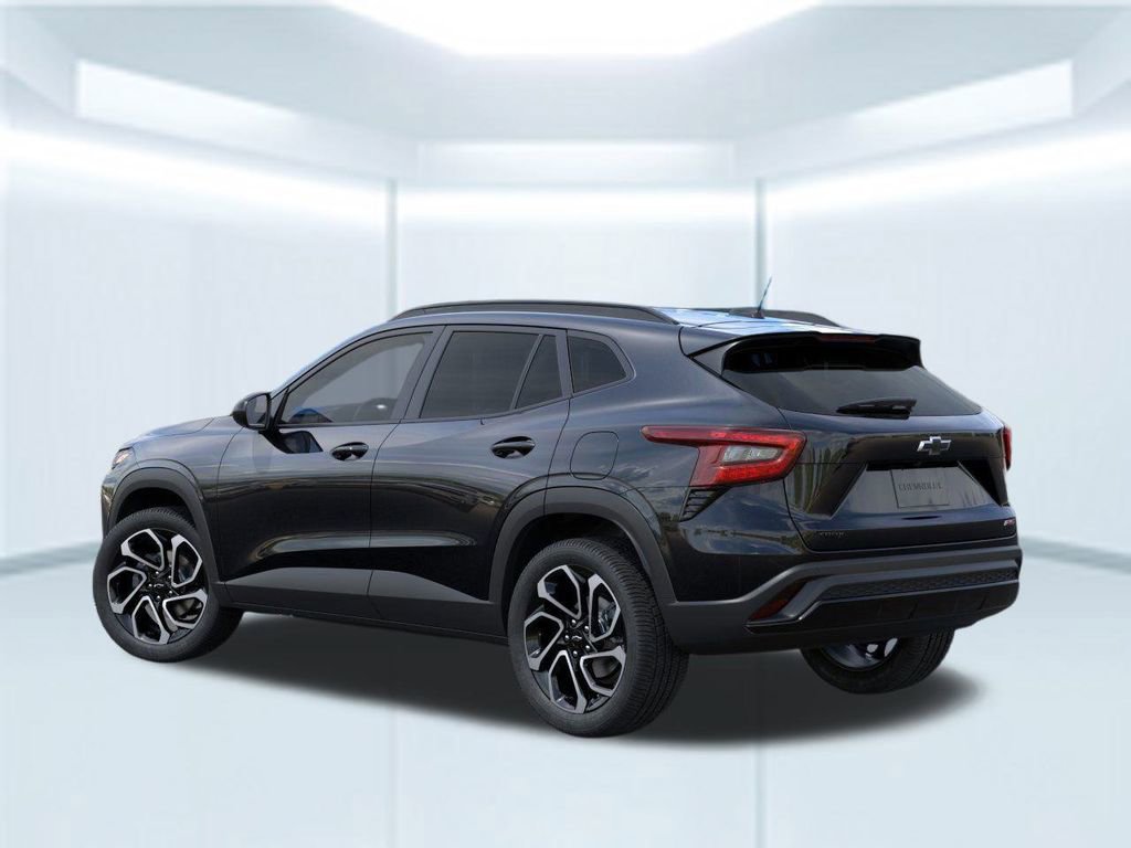 2026 Chevrolet Trax photo 2