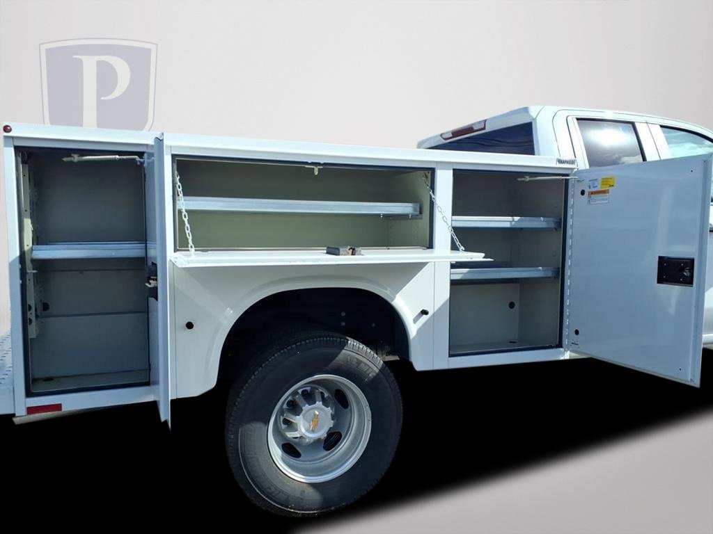 2024 Chevrolet Silverado 3500HD Work Truck photo 3