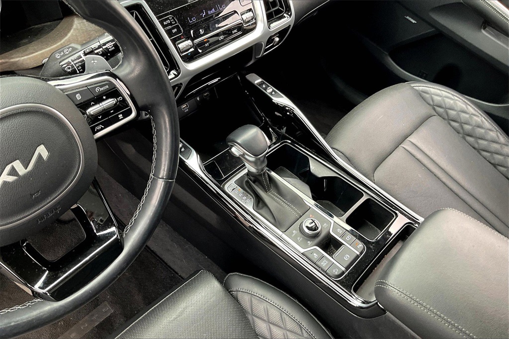 2022 Kia Sorento X-Line SX Prestige photo 18