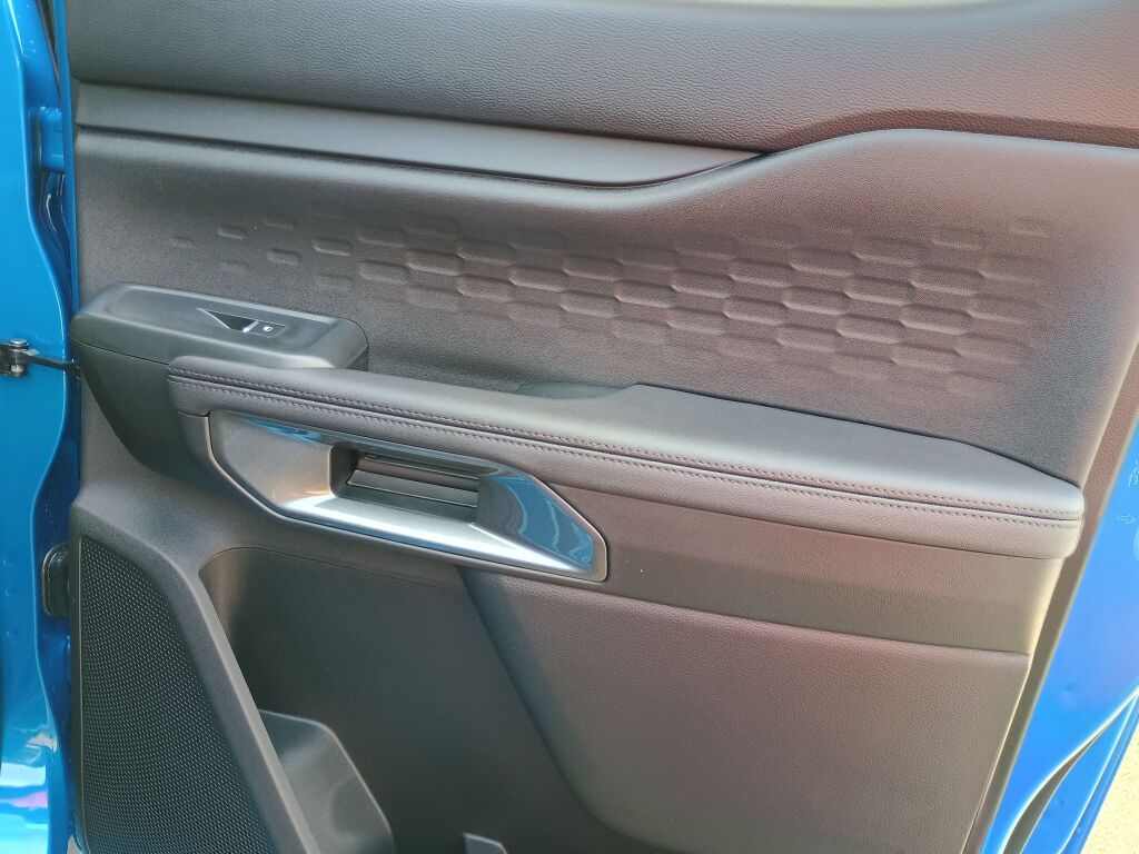2025 Ford Ranger XLT photo 18