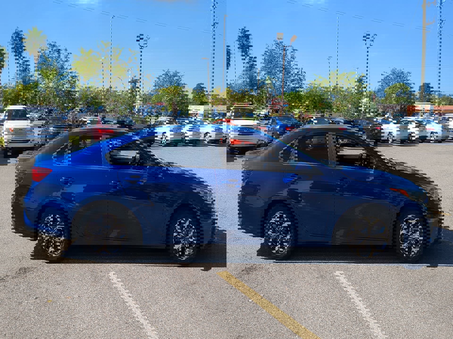2020 Kia Forte LXS photo 3