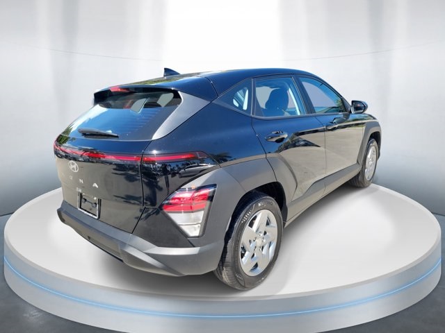 2026 Hyundai Kona SE photo 4