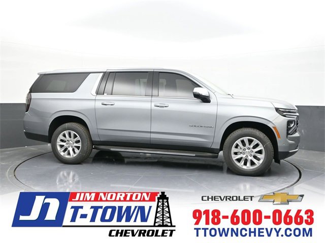 2025 Chevrolet Suburban Premier's photo