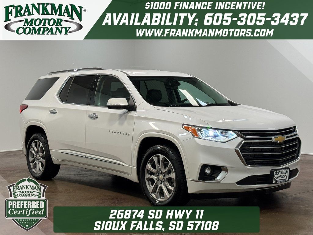 2021 Chevrolet Traverse Premier's photo