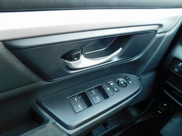 2019 Honda CR-V LX photo 23