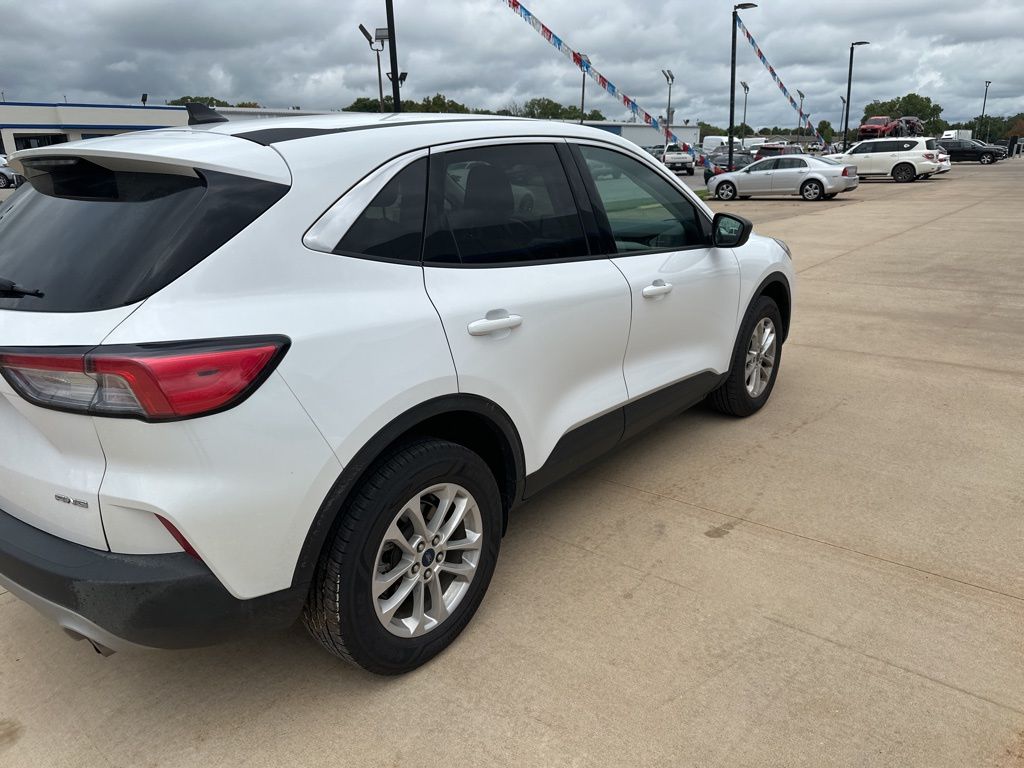 2022 Ford Escape SE photo 13