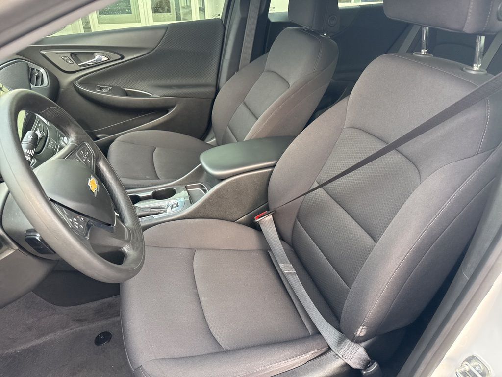 2023 Chevrolet Malibu LS photo 15