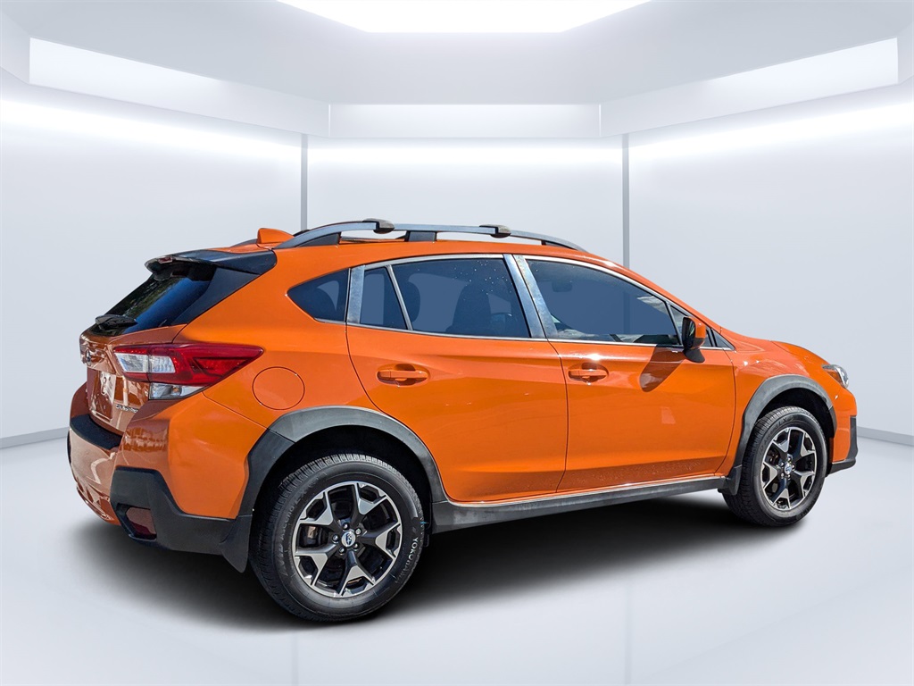 2018 Subaru Crosstrek 2.0i Premium photo 3