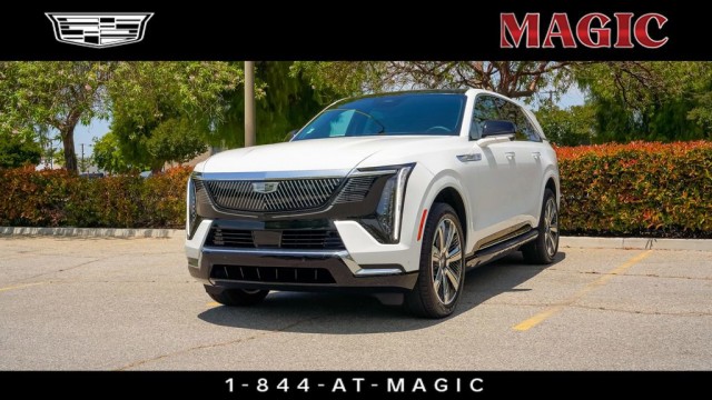 2025 Cadillac Escalade IQ Luxury 2's photo