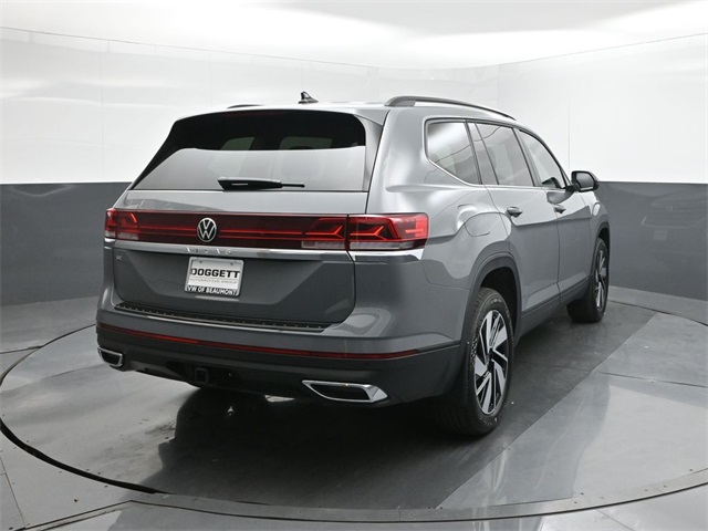 2025 Volkswagen Atlas SE Technology photo 11