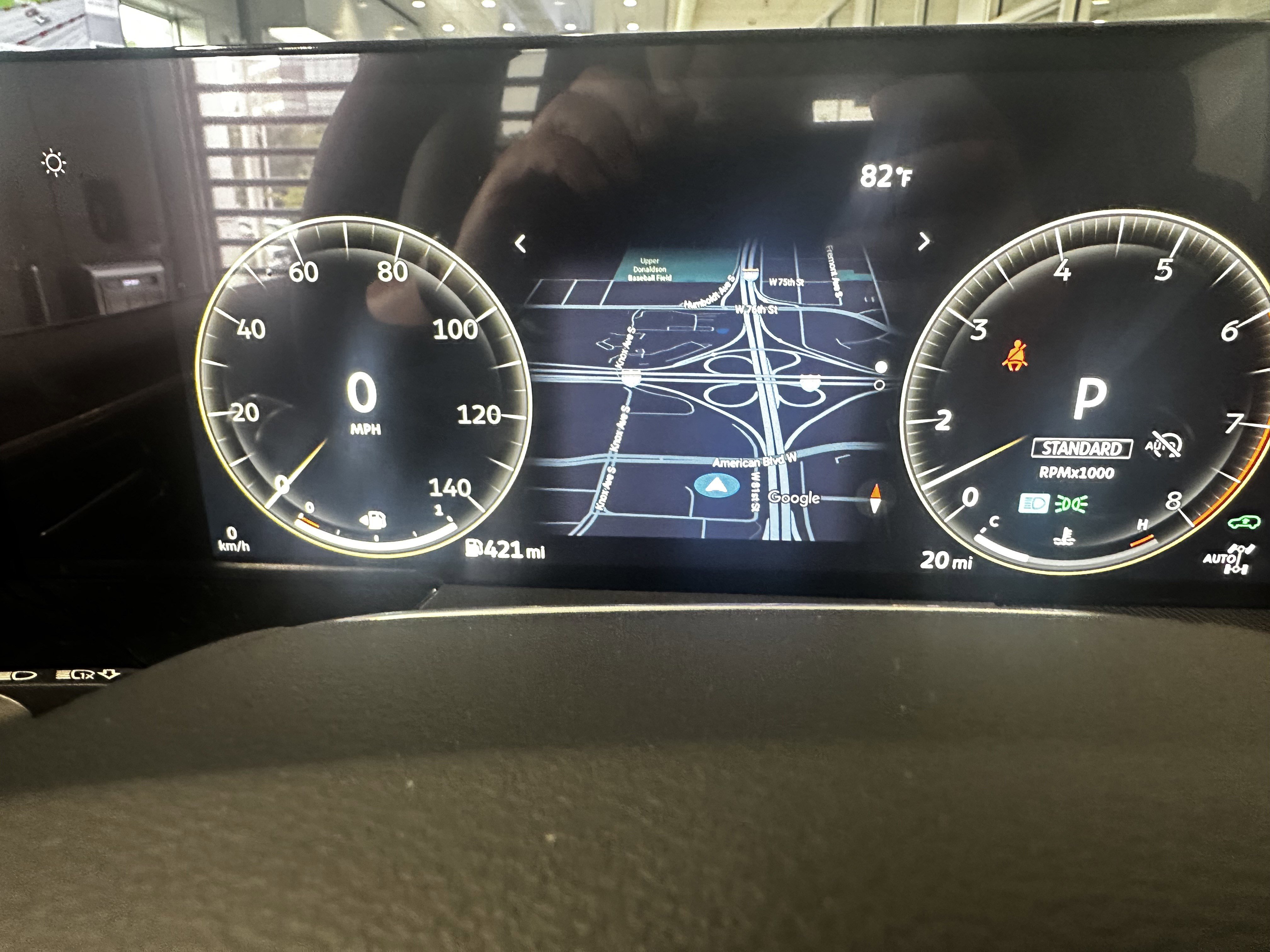2026 Infiniti QX80 Luxe photo 8
