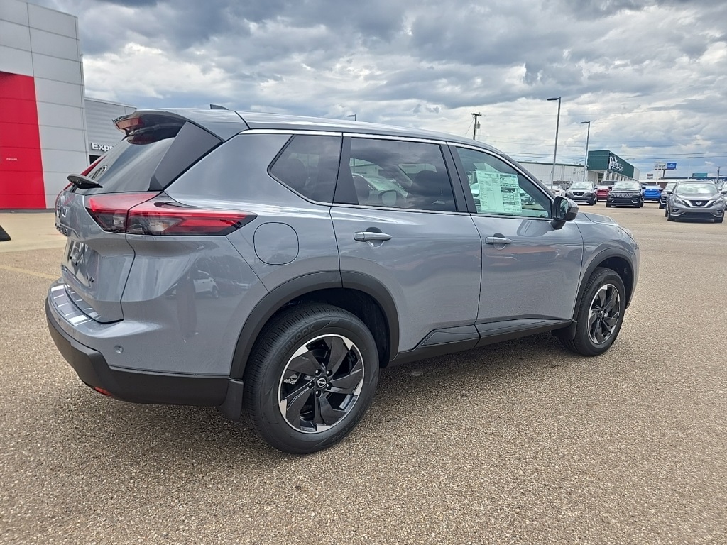 2026 Nissan Rogue SV photo 6