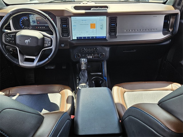 2022 Ford Bronco Outer Banks photo 13