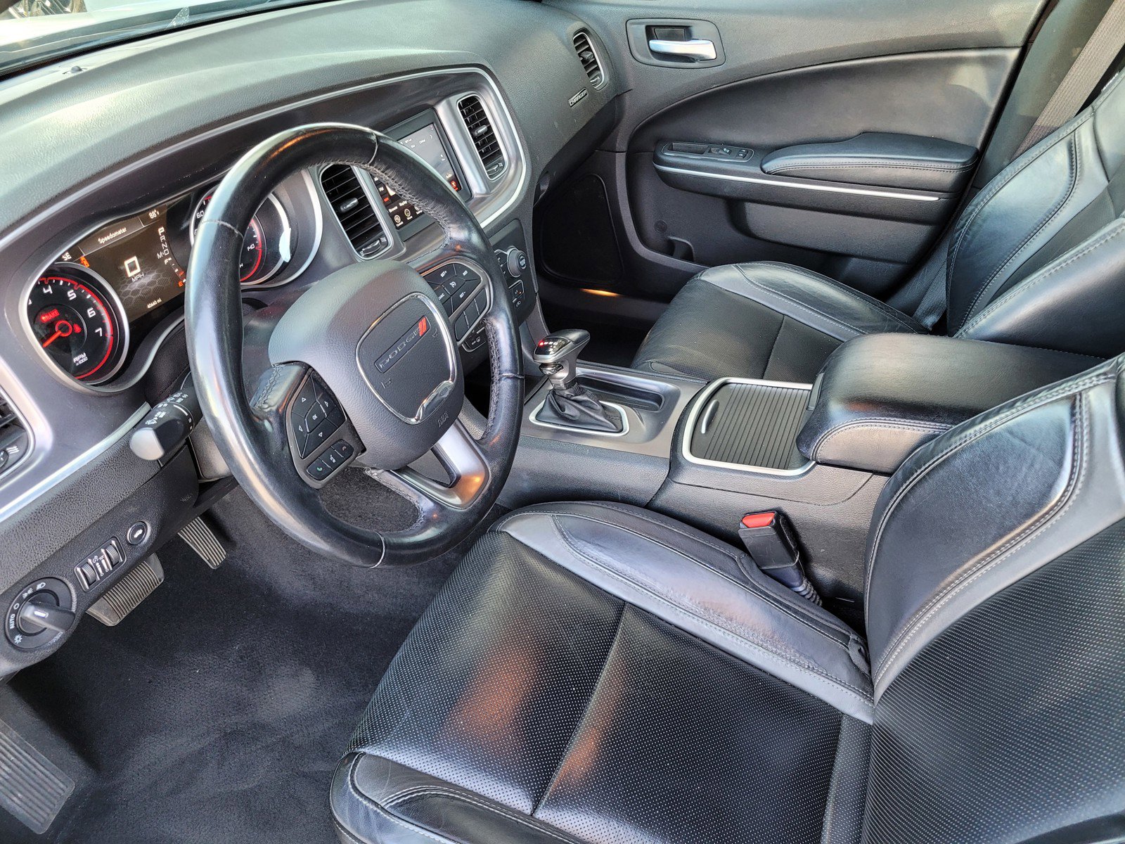 2021 Dodge Charger SXT photo 14