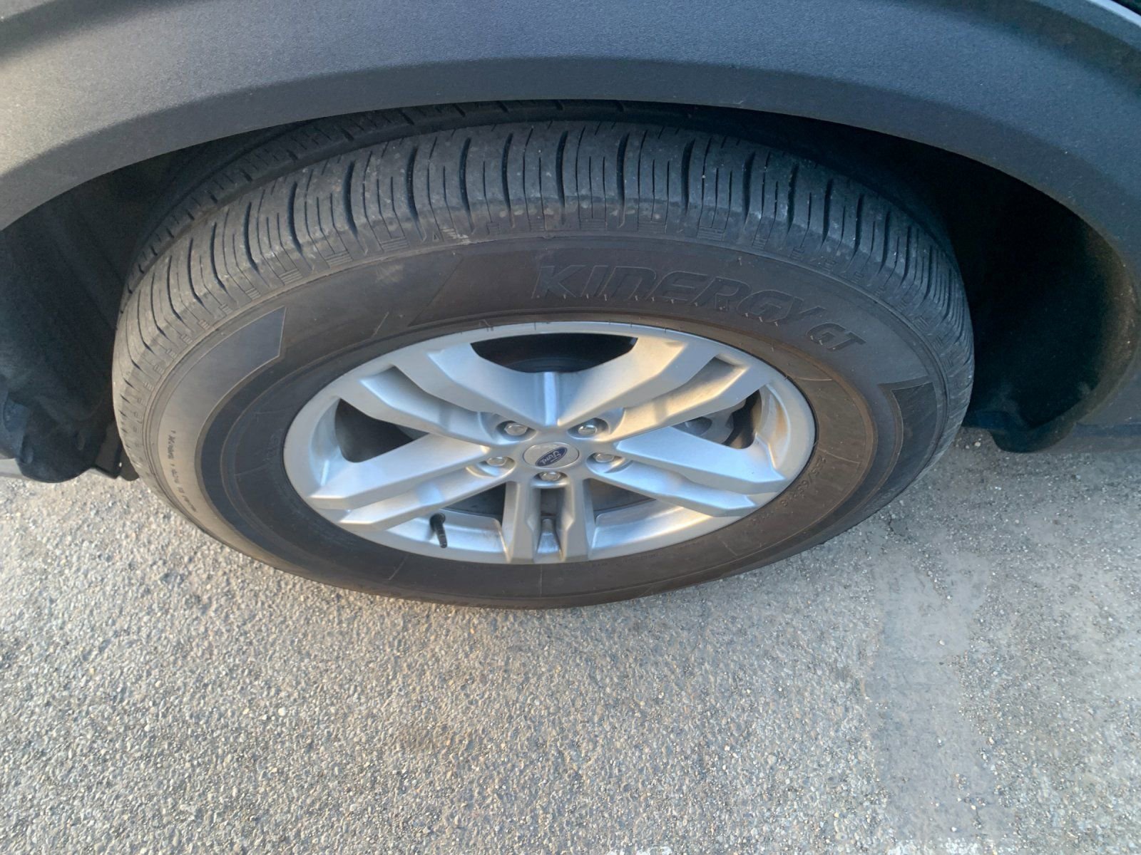 2023 Ford Explorer XLT photo 4